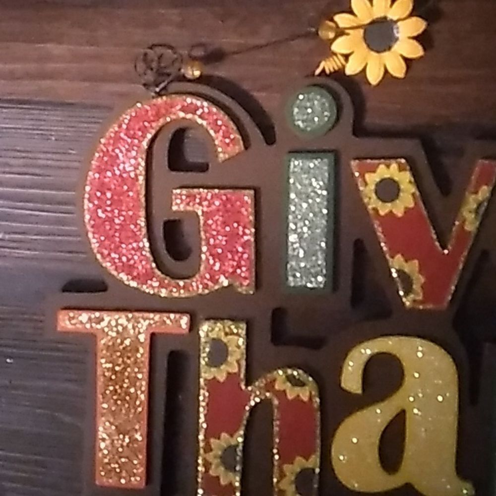 Give Thanks Sign - Picture 3 of 5